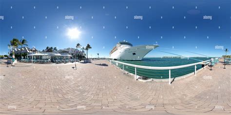 360° View Of Majesty Of The Sea Cruise Ship Dock Key West Alamy