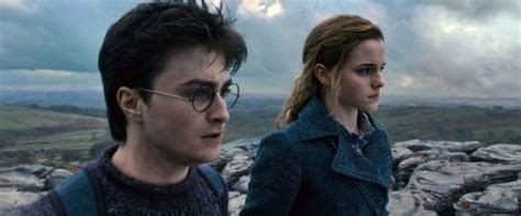 Harry, ron and hermione walk away from their last year at hogwarts to find and destroy the remaining horcruxes, putting an end to voldemort's bid for immortality. HARRY POTTER CAST 7TH MOVIE - Wroc?awski Informator ...