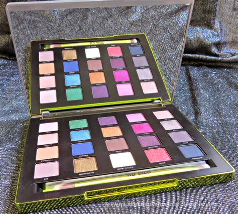 Muslimahluvsmakeup Urban Decay Vice 3 Palette Photos Swatches Review