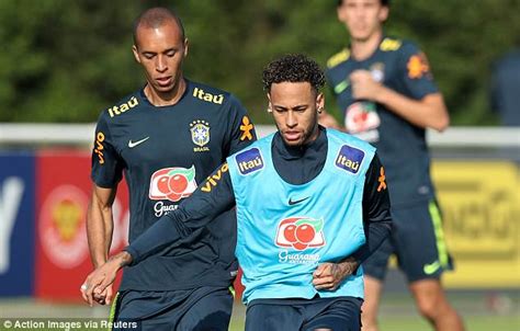 neymar joins brazil mates to camp in london ekow asmah sports