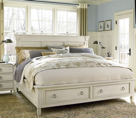 Choose from different combinations of bed frames, boxes and drawers. Country-Chic Wood King Size White Storage Bed | Storage ...