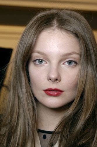 Hot 15+ Cara Mewarnai Rambut Ash Blonde, Warna Rambut Viral!