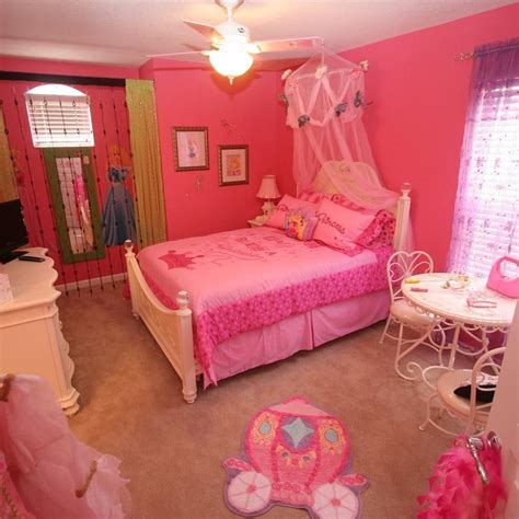 Disney princess bedroom furniture could be a great gift for a young enthusiast princess. Pin by Asia on Bedrooms | Princess bedroom decor, Princess ...