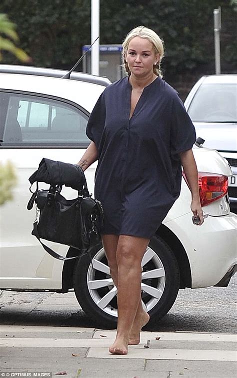Free Spirited Jennifer Ellison Goes Barefoot In Liverpool Daily Mail