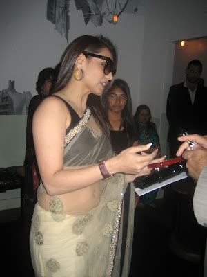 Rani Mukherjee Hot Thigh Show And Navel Show Sab Hot Actresses
