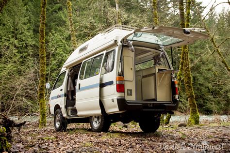 1994 TOYOTA Hiace 4wd Camper Van — Vanlife Northwest