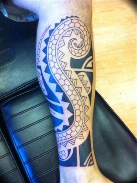 Samoan Maori Tribal Tattoo On Leg