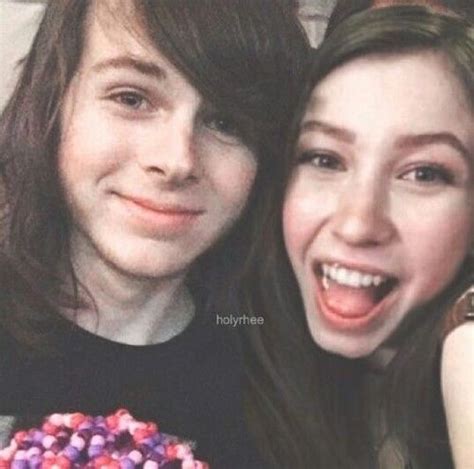 Imagen De Enid Chandler Riggs And Twd Carl And Enid The Walking