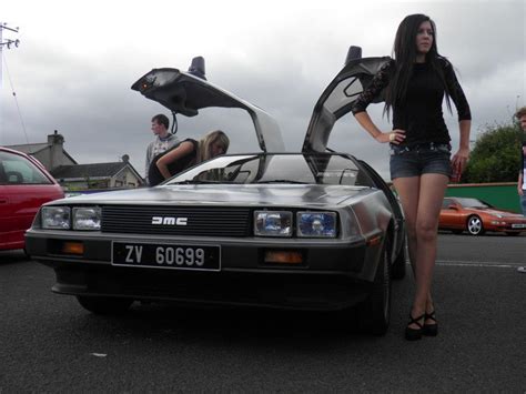 Girls And Deloreans Nsfw Page