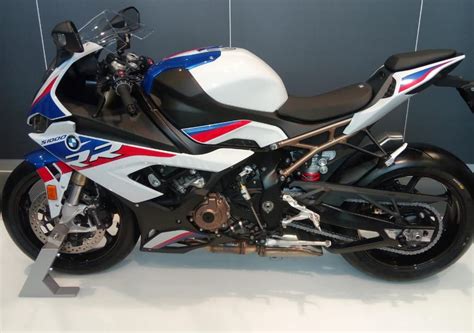 Price and other details may vary based on size and color. BMW Bikes in India: 2019 BMW S 1000 RR Bike Launched; Know ...