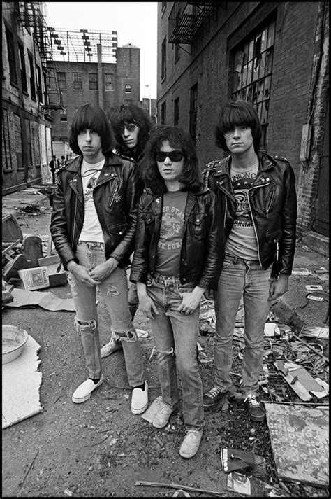O The Ramones Nme Cover 1977 Bowery New York City Photo By Chalkie Davies 70s Punk
