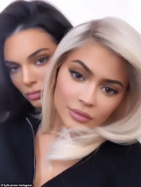 kylie jenner and sister kendall show matching pouts as they pucker up kylie jenner kylie