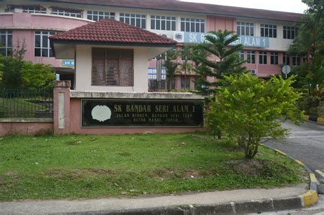 Plans are underway for a third general hospital to be built in this township to meet the. Coretan Cikgu Musi @ Bandar Seri Alam: Sekolah-sekolah ...
