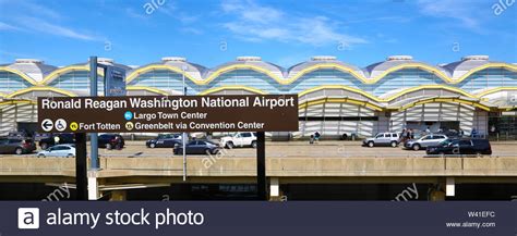 Ronald Reagan Washington National Airport Stock Photo Alamy