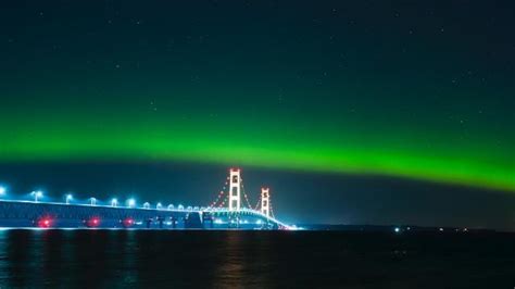 Incredible Photos Northern Lights Shine Across Michigan Skies