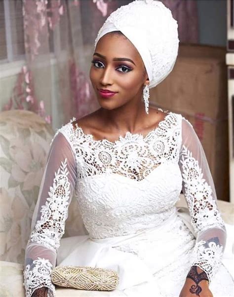 Pin By Ivy Rob On Fashion In White African Wedding Attire