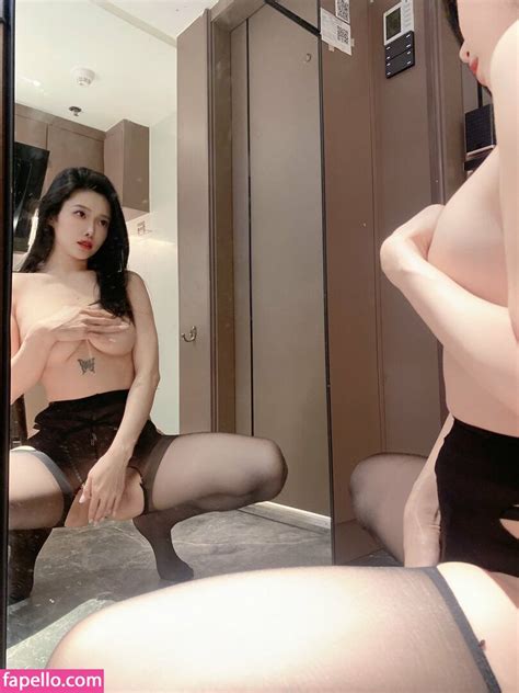 Luvian Ben Neng Luvian Lee Luvian本能 Nude Leaked Photo 30 Fapello