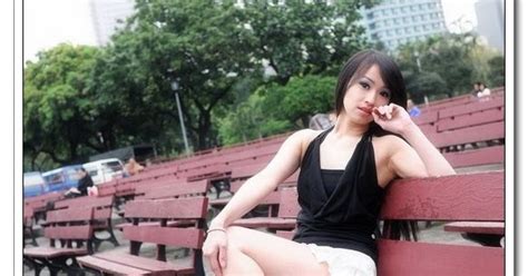 Cewek Bugil Goyang Memek Hot Ngentot Gaya Terlentang