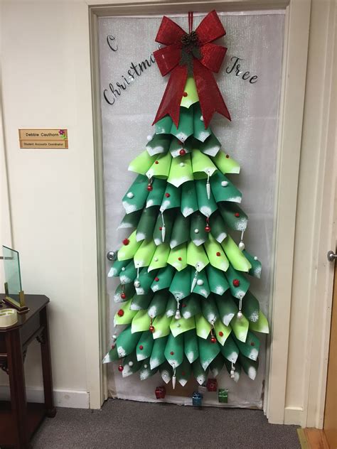 20 Christmas Tree Door Decoration