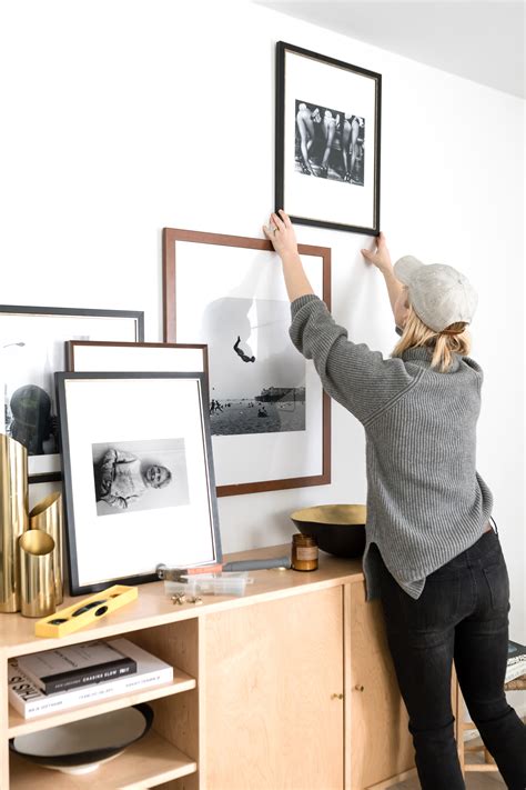 3 Foolproof Tips to Design + Hang the Perfect Gallery Wall