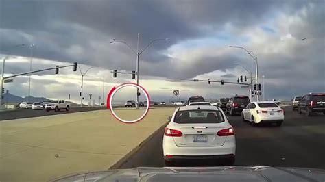 Car Crash Compilation 2017 Stupid Idiot Drivers Russian Fails Dashcam