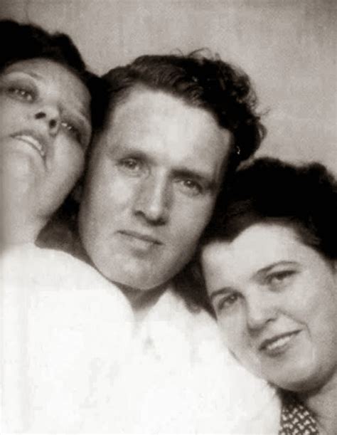 Ahead, we will also know we will also look at who is gladys presley, how she become famous, gladys presley's boyfriend. Oldies but Goodies: Vernon and Gladys