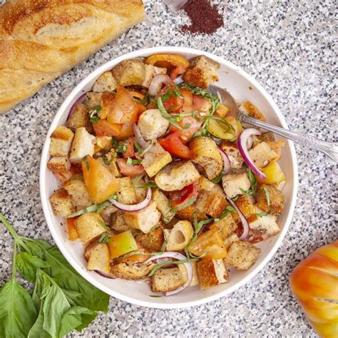 Traditional Tuscan Panzanella Salad With A Twist In 2022 Bread Salad