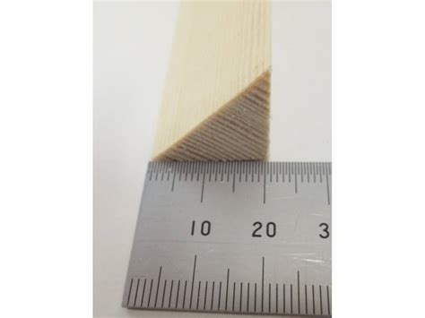 Triangle Pine Decorative Trim Moulding 21x21mm 24m Beading Wooden