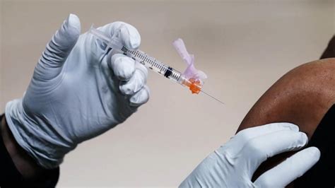 Cdc Director Covid 19 Spreading Among Unvaccinated Good Morning America