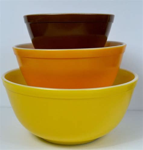 Pyrex Town Country Mixing Bowl Set Etsy Mixing Bowls Set Bowl