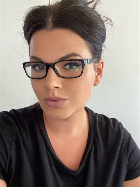 Milf With Glasses Yes Or No Rmilfie