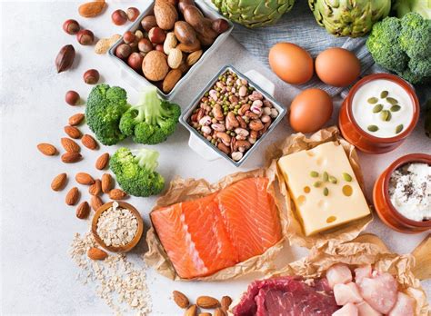 Sono anche alimenti ricchi di biotina, in grado di trovare circa 37 mcg di vitamina in una porzione di 100 g di noci. Alimenti ricchi di proteine: quali sono i migliori?