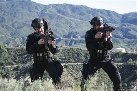Swat Season 5 Episode 17 Photos Cry Foul Seat42f