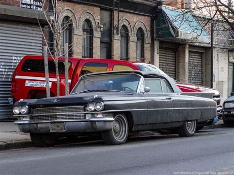 If you want to run with the big dogs, you can't just build a car in your mom's garage and show up, right? Vintage Cars in New York (63 pics)