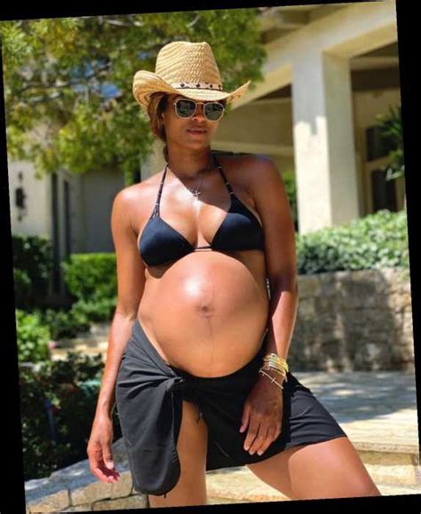 Hot Mama Pregnant Ciara Bares Her Baby Belly In A Black Bikini Bump Is Bumpin Wstale Com