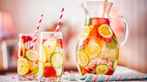 3 Refreshing Fruit Infused Water Recipes To Help You Stay