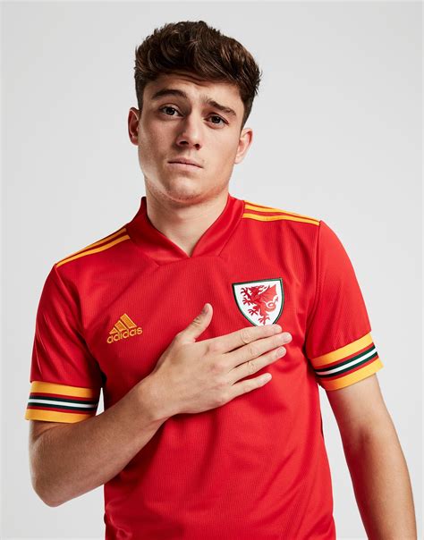 Here are all the wales shirts, kits, training items and gifts available online, separated in to individual categories. Wales 2020-21 Adidas Home Kit | 19/20 Kits | Football ...