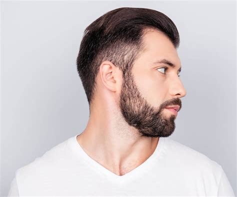 How To Shape A Beard Neckline Gillette Uk