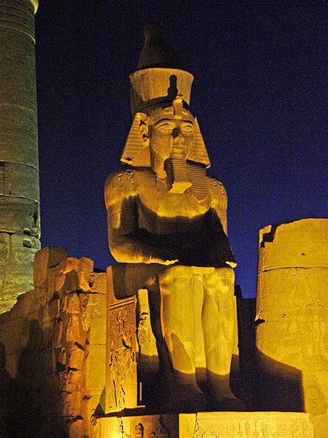 Luxor Temple By Night Hanomanob Flickr