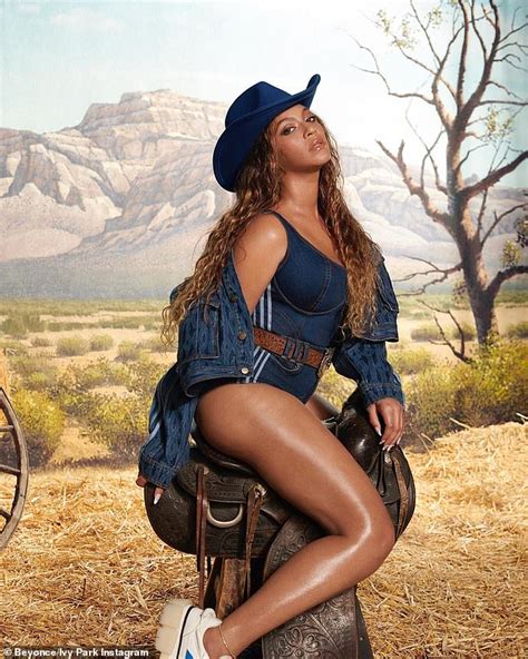 Beyonce Exposes Her Breathtaking Body In Steamy Ivy Park Rodeo Commercial Daily Mail Oltnews
