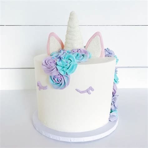 Check spelling or type a new query. Einhorn Torte: 67 tolle Ideen als Inspiration für den ...