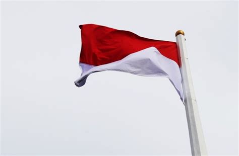 Kapan Bendera Merah Putih Boleh Dikibarkan Jelang 17 Agustus 2022