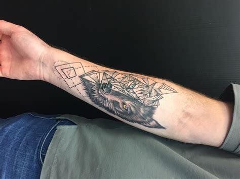 Geometric Wolf Tattoo Primitive Tattoo