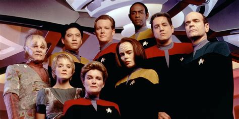 Crew Of Voyager Star Trek Bopqesurvey