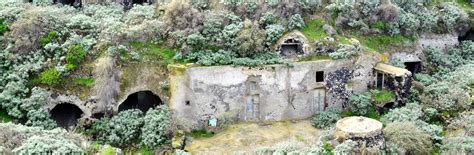 Learn The Santorini Cave Houses History Santorini Experts