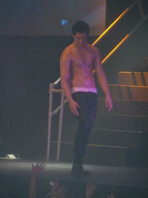 Enrique Gil Shows Off Underwear At Cosmo Bachelor Bash 2011 The Best Top