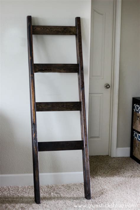 diy quilt ladder gluesticks