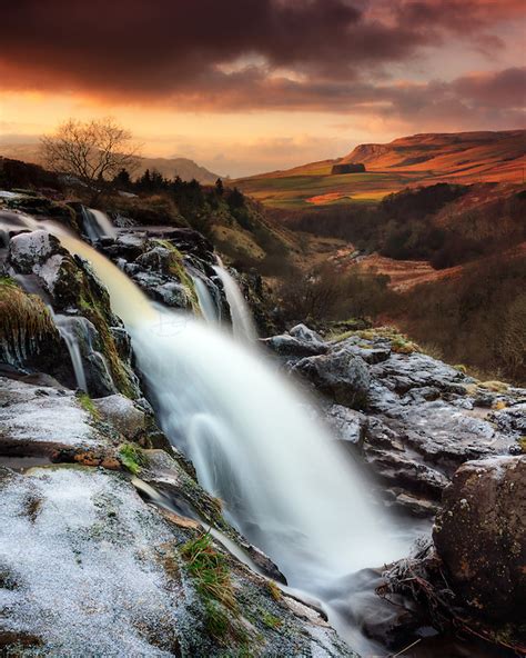 Most Viewed Loup Of Fintry Waterfall Wallpapers 4k Wallpapers