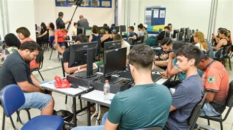 Jovens De Campo Grande Recebem Certificado Em Marketing Digital Nova