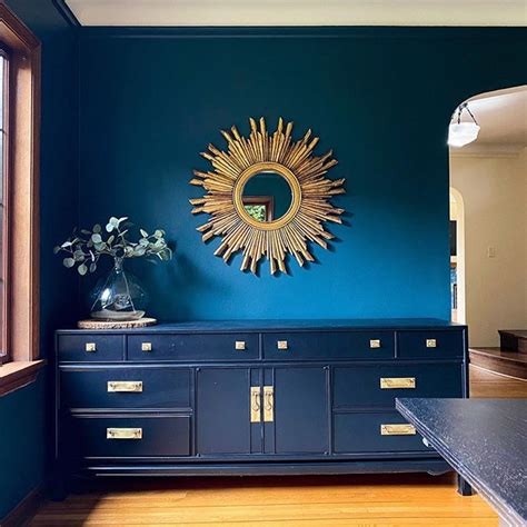 How To Paint A Navy Wall